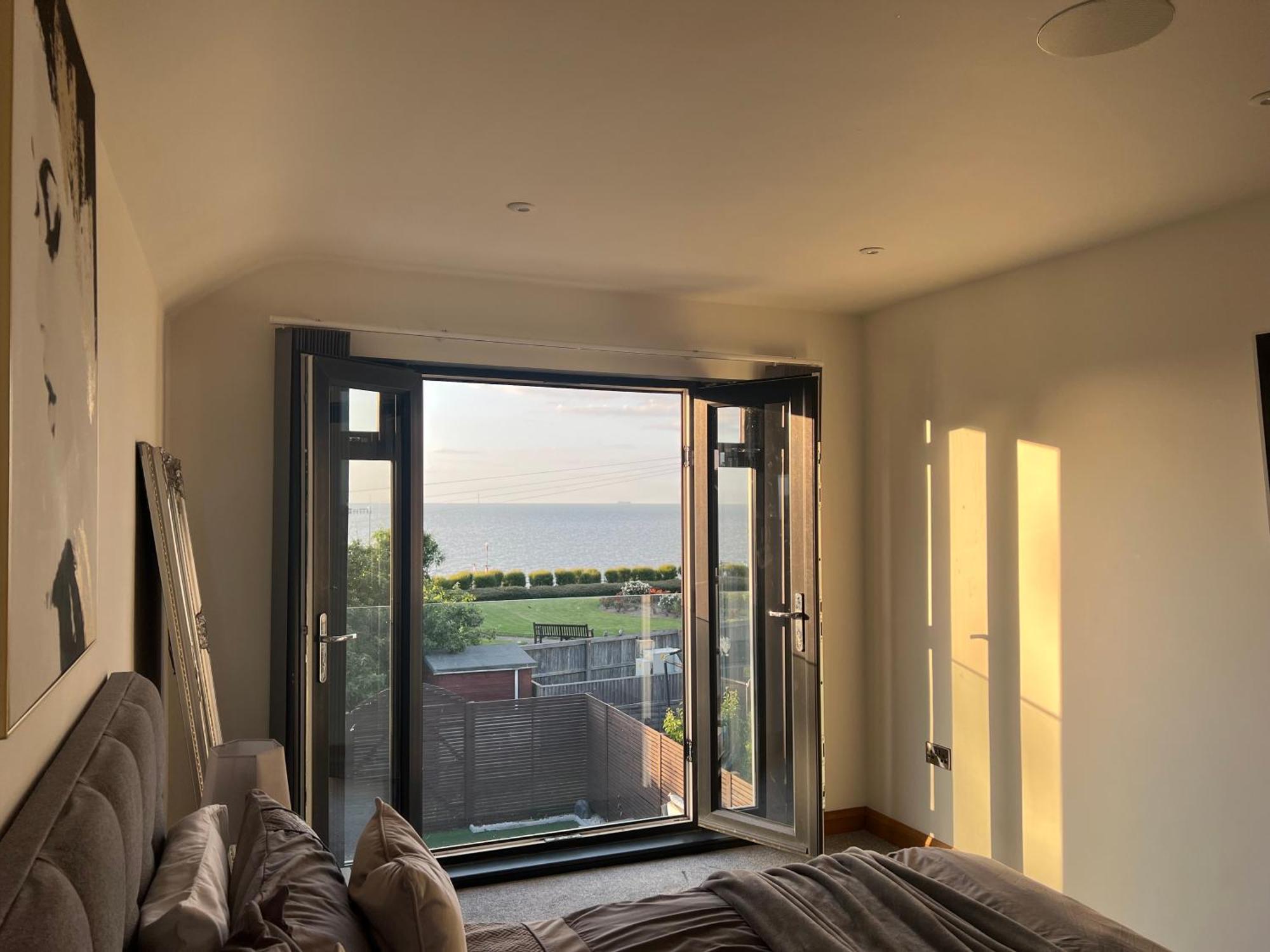 Broadway Beach Home With Hot Tub แฮร์นเบย์ ภายนอก รูปภาพ