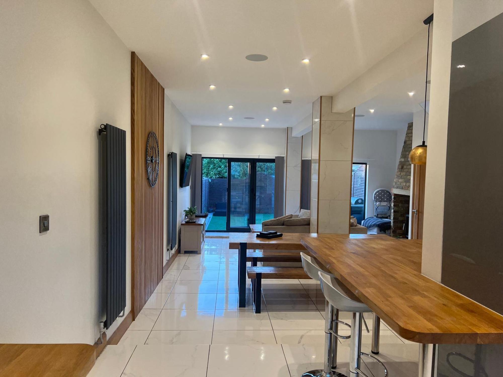 Broadway Beach Home With Hot Tub แฮร์นเบย์ ภายนอก รูปภาพ